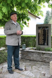 Station 5 - Leopold Schneidhofer beim Kriegerdenkmal